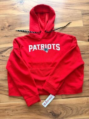 NFL White Hang Tag with Holographic Logo for teens xl 14/16